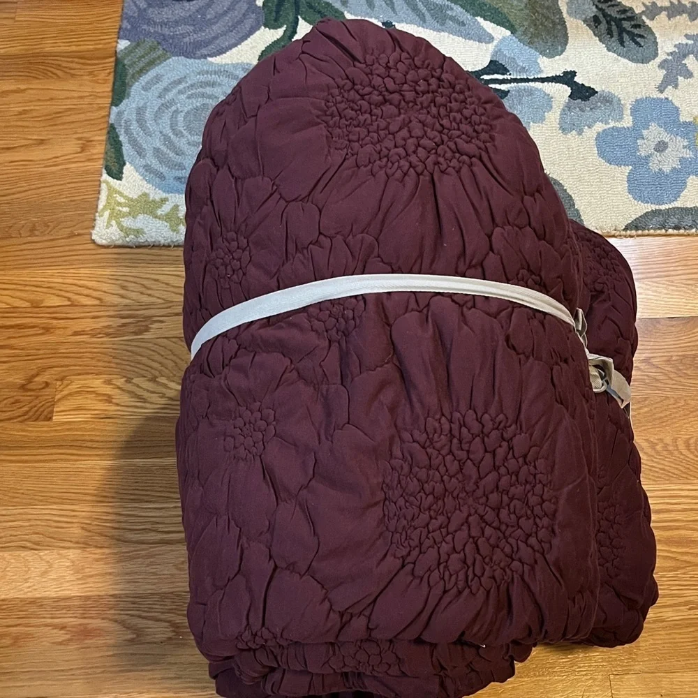 Anthropologie Dahlia Cotton Jersey Floral Queen Quilt Plus Euro Sham NWT